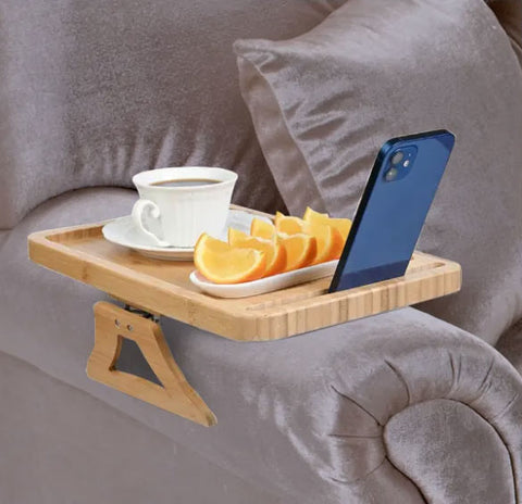 Plateau de bambou pour accoudoirs de canapé