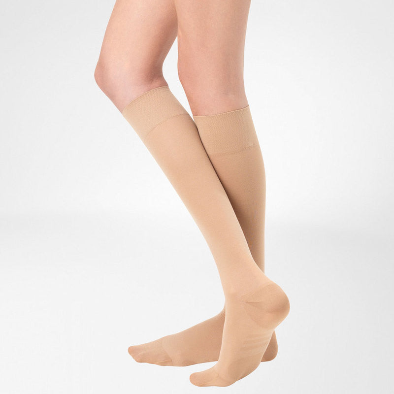 Bauerfeind VenoTrain micro - Bas de compression pour femmes au genou - 30-40 mmHG